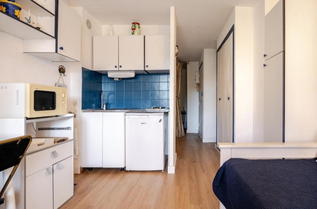Appartement " Le Grand Bleu " A 3 Min De La Plage La Londe-les-Maures Luaran gambar