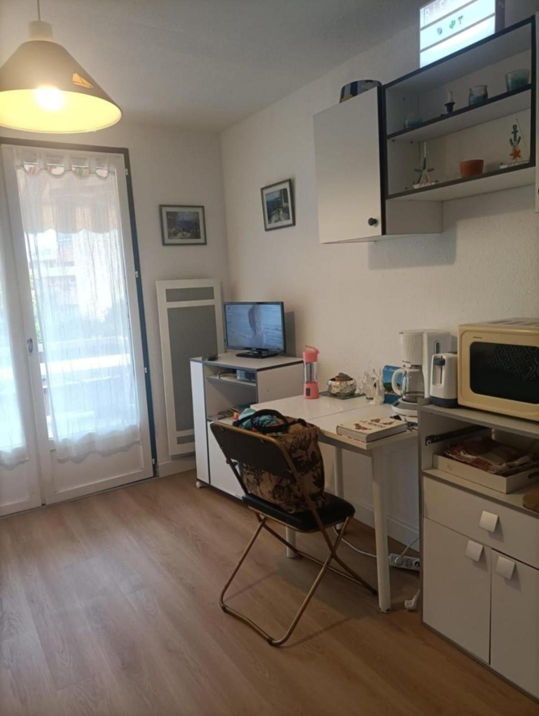 Appartement " Le Grand Bleu " A 3 Min De La Plage La Londe-les-Maures Luaran gambar